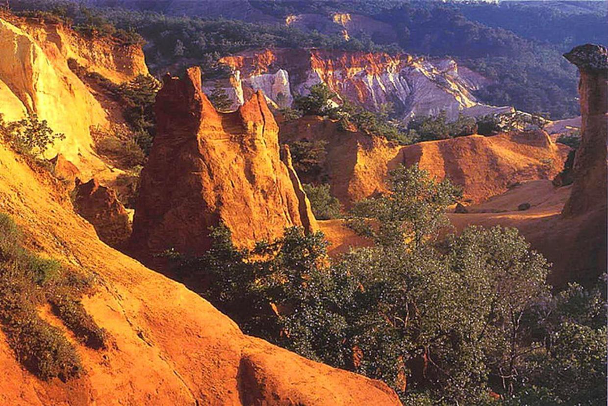 Vila Chemin De Saint-Joseph Rustrel Exteriér fotografie